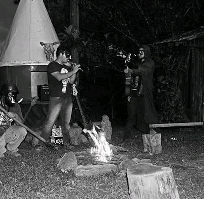 Foto de Javalis Alcoólatras