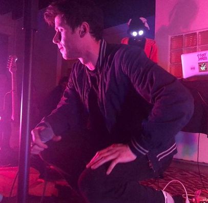 Foto de 1 Trait Danger