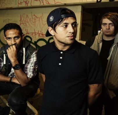 Foto de As The Sky Falls