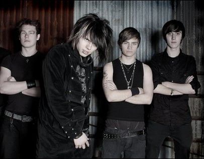 Foto de The Dead Lay Waiting