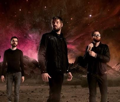 Foto de Satellites & Sirens