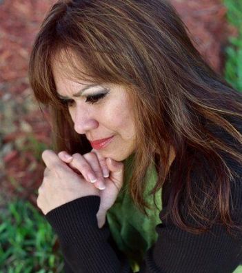 Foto de Cantora Andrea Fonseca