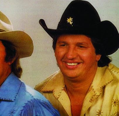 Foto de Camões e Camargo