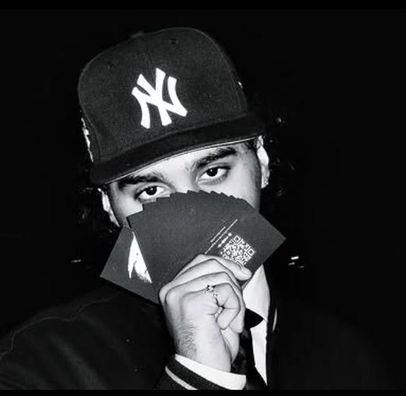 Foto de Ouroboros900