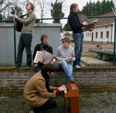 Foto de Girls In Hawaii