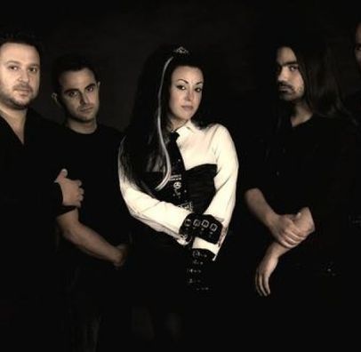 Foto de On Thorns I Lay