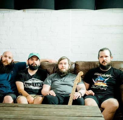 Foto de Men And Mountains