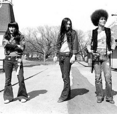 Foto de Flower Travelling Band