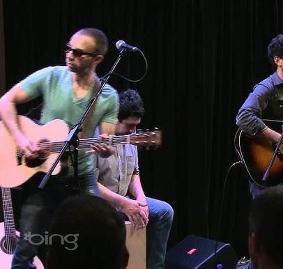 Foto de Burlap To Cashmere