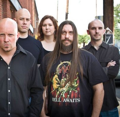 Foto de While Heaven Wept