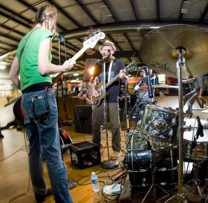 Foto de This Bike Is A Pipe Bomb