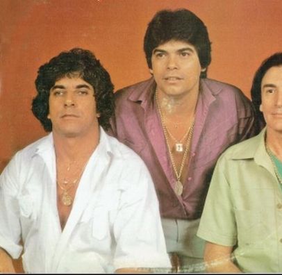 Foto de Trio Para Bilhões