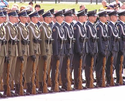 Foto de Hinos e Marchas Militares