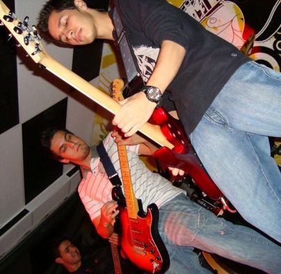 Foto de Half Drilled