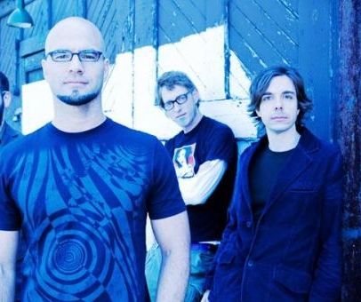 Foto de Ten Shekel Shirt