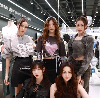 Foto de VIIS (T-pop)