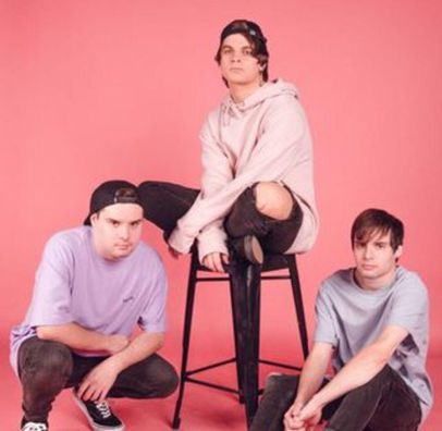 Foto de 6 Acre Earth