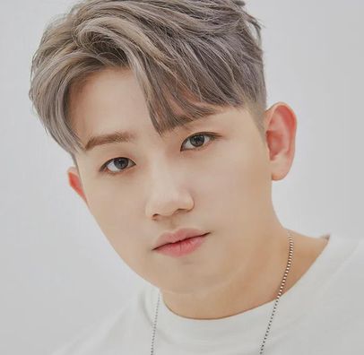 Foto de Woody (K-pop)