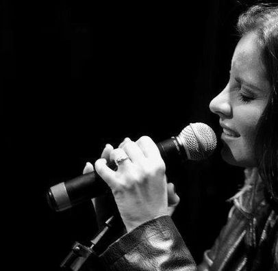 Foto de Thaty Pedrosa