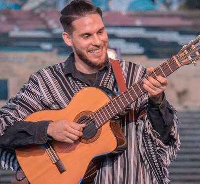 Foto de Nestor Lo Y Los Caminantes