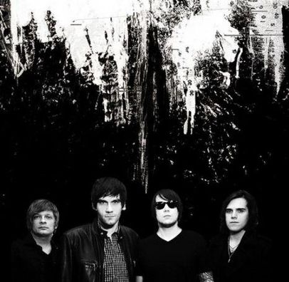 Foto de Man On Earth