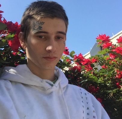 Foto de ÷ X X ÷ (÷ X3713X ÷)