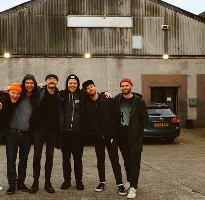 Foto de Flood Of Red