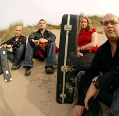 Foto de Back Of The Moon