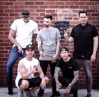 Foto de Behind Crimson Eyes