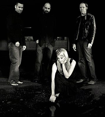 Foto de Late Night Alumni