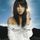 Portada de la canción "Hold Me", de Maria Mena