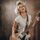 Portada de la canción "Bitch On The Run", de Samantha Fish