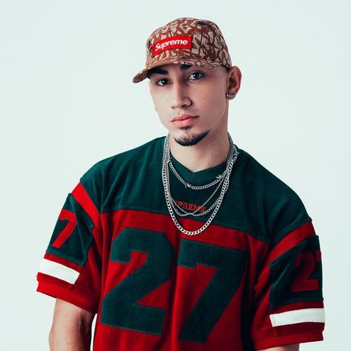 LUCES DE COLORES - Omar Courtz (letra da música) - Cifra Club