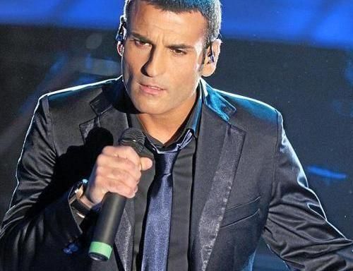 Rossetto e caffè Sal Da Vinciletra de la canción Cifra Club