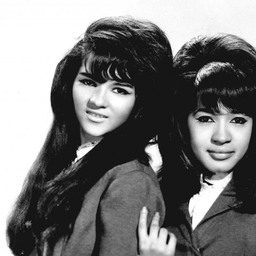 Why Dont They Let Us Fall In Love The () Cifra Club