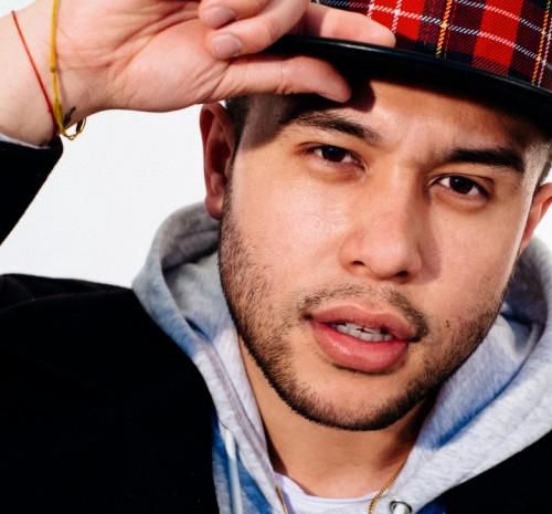 Whistle jax. Джакс джонс. jax кыргызский певец-. jax jones whistle. алуо алуо.