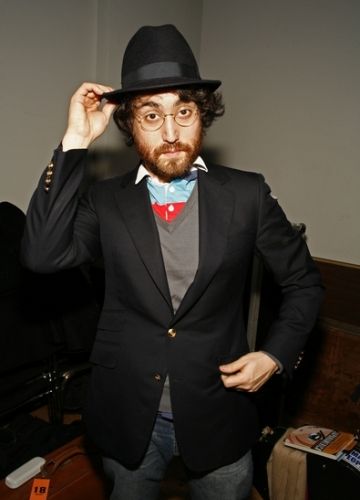 A Monster In Paris - Theme - Sean Lennon - Cifra Club
