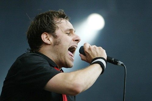 Saccharine Smile Intro Donots Cifra Club