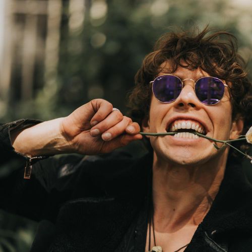 Glitter & Gold Barns Courtney Cifra Club