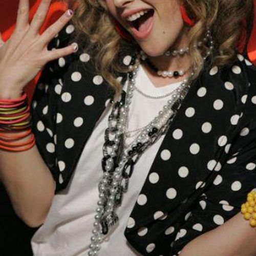 Robin Sparkles Sandcastles In The Sand