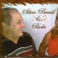 Os embaixadores da voz Silvio Brasil e Paola