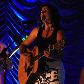 Imagem de MONALIZA MAGALHÃES