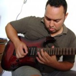 Imagem de Claudio nobre(DOCINHO GUITAR)