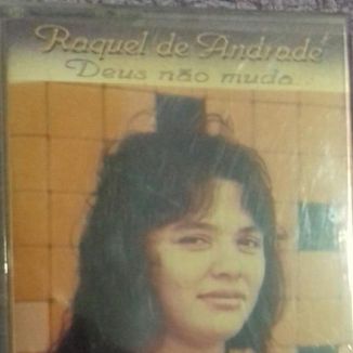 Foto da capa: DEUS NÃO MUDA