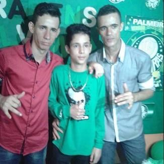 Foto da capa: Mc Pikeno e menor