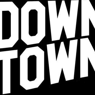 Foto da capa: Downtown Single (2015)