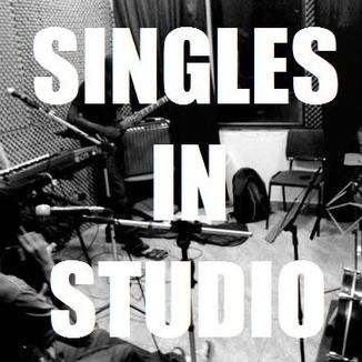 Foto da capa: Singles in Studio