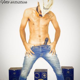 Foto da capa: o putao do arrocha