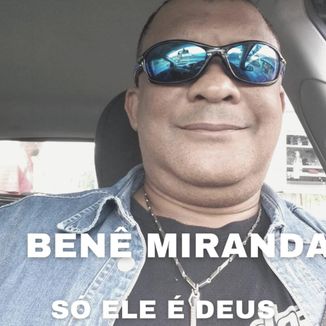 Foto da capa: Só Ele é Deus