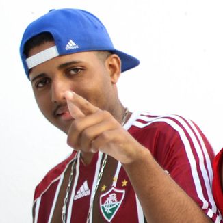 Foto da capa: MC´S GW , RD & MR BIM - DO JEITO QUE NÓS NÃO RESISTE - DJ TL MPC